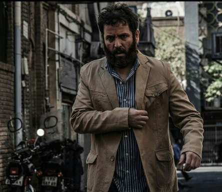 دانلود فیلم ایرانی حضور مخفی یک بیگانه